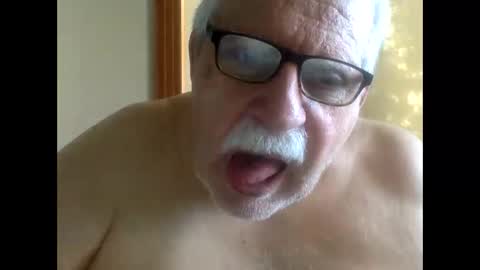 drnick069 online show from October 28, 4:42 pm