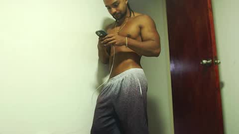 S.K..maorisa98 VIDEOS SEXHARD PPBOY 55TASTEPROTEIN online show from March 5, 11:49 am