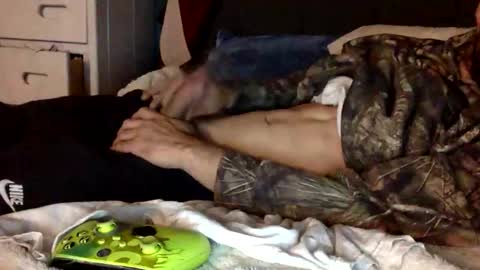 dugawuga online show from April 22, 7:57 am