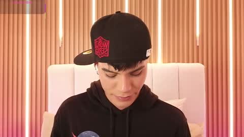 Dulcey online show from April 5, 6:10 am