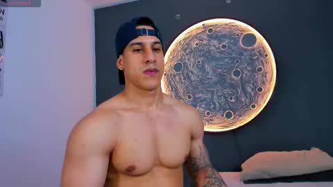 duran_dhikol1 online show from December 20, 11:45 pm