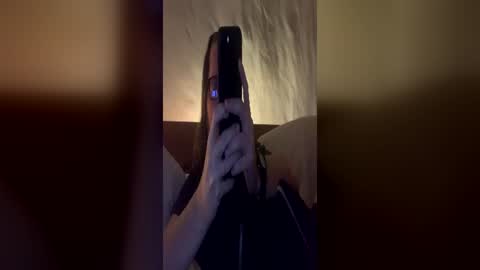 DUSTBORN online show from June 17, 9:44 am