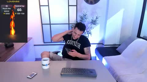 Dustin Sonne online show from October 15, 4:42 am