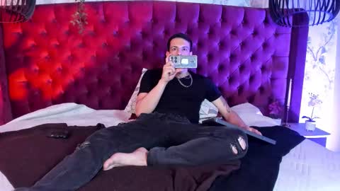 Dustin Sonne online show from February 10, 4:06 am