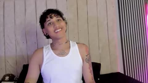 dustinandjordan online show from December 5, 1:40 pm