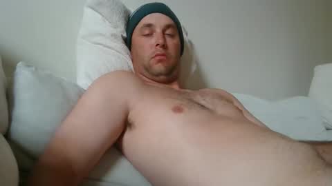 dustyroy09 online show from March 2, 3:28 am