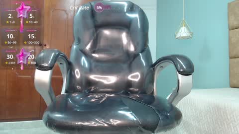 Snapshot of dyla_n18_ chatting on January 12, 1:05 pm dyla_n18_ online show from January 12, 1:05 pm
