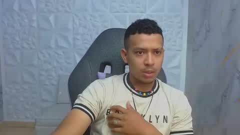 dylans_brown online show from February 25, 1:45 pm