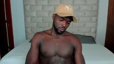 Dylan Taylor online show from November 16, 1:24 pm