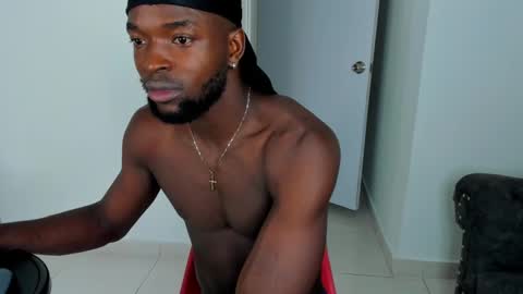 Snapshot of dylantaylor_1 chatting on September 25, 4:11 am Dylan Taylor online show from September 25, 4:11 am