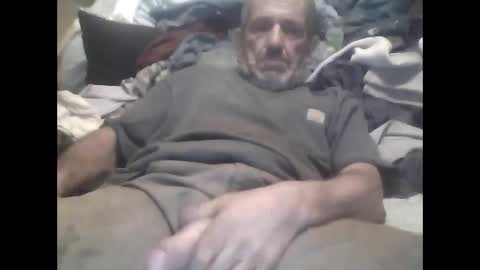Snapshot of easye4015 chatting on September 13, 1:01 pm Easye online show from September 13, 1:01 pm