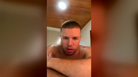 edmoreno_ online show from July 28, 7:16 am