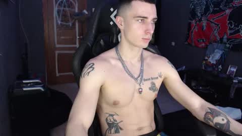 Eduar online show from January 10, 1:37 pm