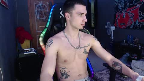 Eduar online show from December 24, 3:16 pm