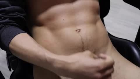 eduardo20_ online show from December 4, 12:30 am