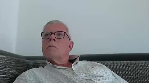 eisbaer1957 online show from March 21, 2:21 pm