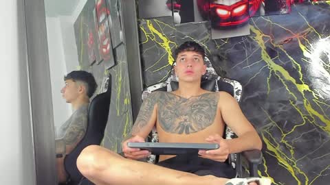 Eithan online show from April 8, 12:04 pm