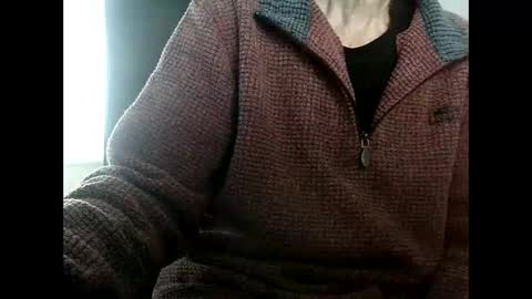 elfyonee online show from December 11, 10:04 am