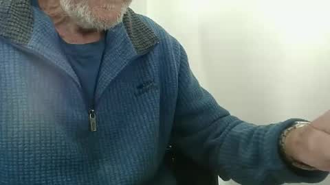 elfyonee online show from October 15, 12:02 pm