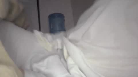 eliexavier123456789 online show from February 25, 12:28 pm