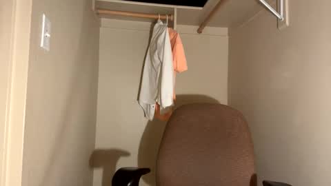 elijahkinky24 online show from May 10, 1:07 am