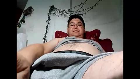 elimposstor online show from December 5, 11:51 pm