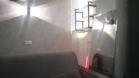 elliot_muscle04 online show from January 17, 4:10 pm