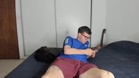 elnenedearg online show from October 19, 3:11 am