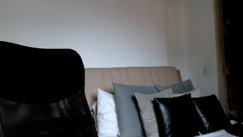 elosocazador online show from December 13, 1:22 pm