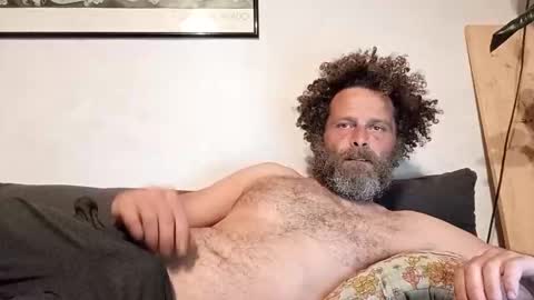 elyjahoye online show from March 21, 8:57 pm