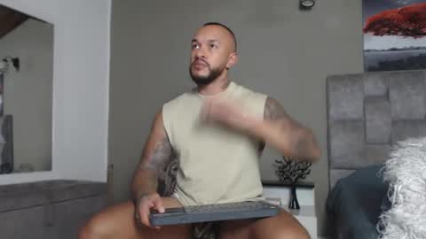 emanuelspencer online show from March 29, 5:51 am