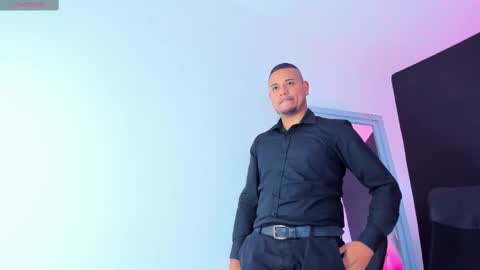 emilianoclarke online show from September 17, 12:55 am