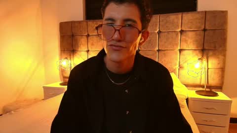 EmilioRiv   online show from January 26, 3:48 am