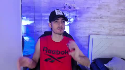 emir_ozan online show from February 10, 8:24 pm