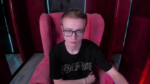 Emmit online show from February 25, 10:49 am