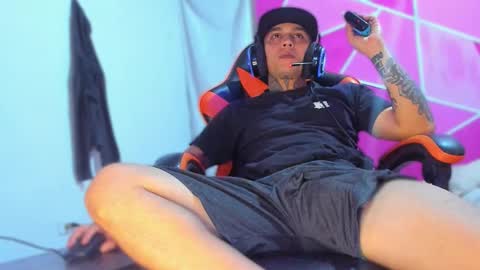 enjoymycock99 online show from March 2, 4:45 am