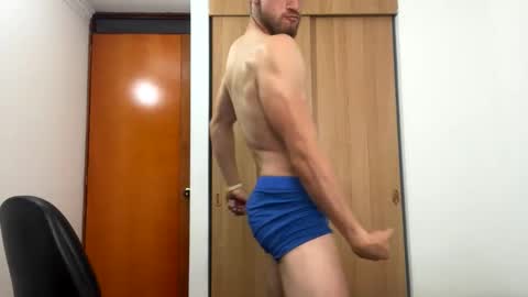 enzo_savage online show from January 6, 7:51 pm