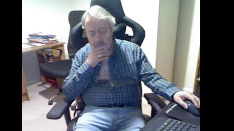 erasmus_d online show from January 18, 6:54 pm