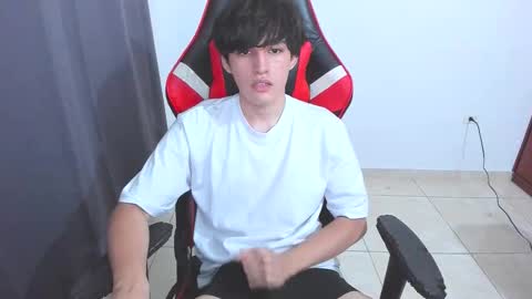 eren_tatakae online show from October 15, 2:19 am