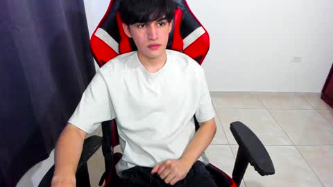 eren_tatakae online show from January 22, 2:15 am