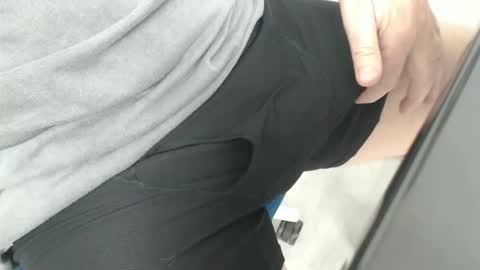 eric100eric100 online show from March 9, 7:19 pm