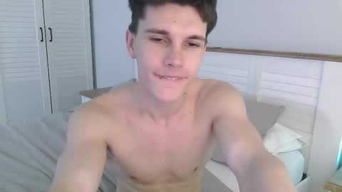 Eric Crush online show from March 2, 3:45 am