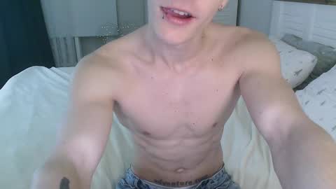 Eric Crush online show from January 15, 3:43 am