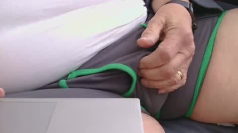 Erik online show from February 15, 2:58 pm