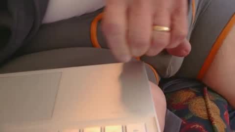 Erik online show from April 9, 12:55 pm