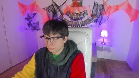 Snapshot of eross_guyy chatting on October 20, 3:21 am Camilo online show from October 20, 3:21 am