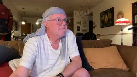 eros online show from March 9, 11:56 pm