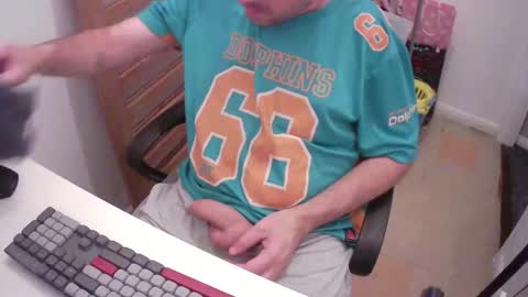 Snapshot of essex_wild chatting on September 9, 8:19 pm Morph online show from September 9, 8:19 pm