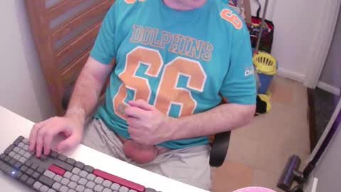 Snapshot of essex_wild chatting on October 19, 7:17 pm Morph online show from October 19, 7:17 pm