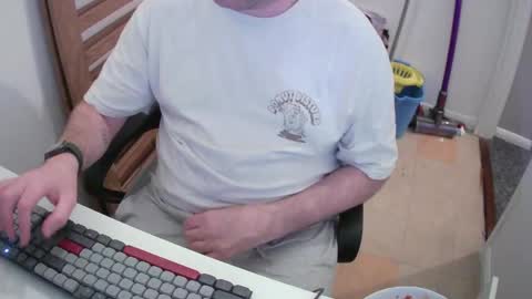 Morph online show from April 22, 8:46 pm